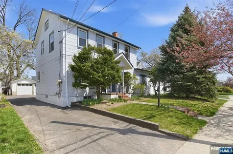 64 Davis Avenue Hackensack NJ 07601