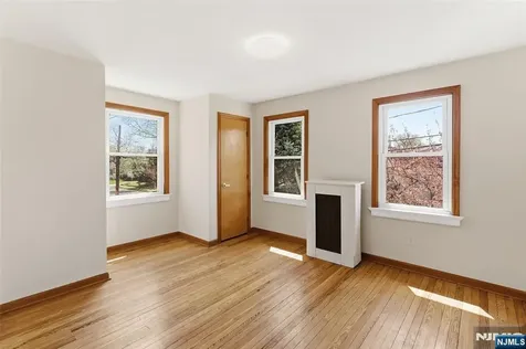 64 Davis Avenue Hackensack NJ 07601