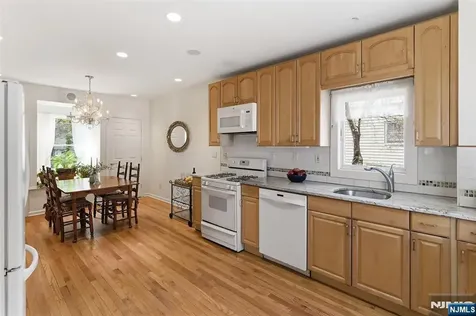 64 Davis Avenue Hackensack NJ 07601