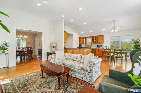 321 Kenilworth Road Ridgewood NJ 07450