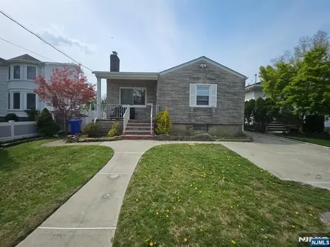 431 Terhune Avenue Paramus NJ 07652