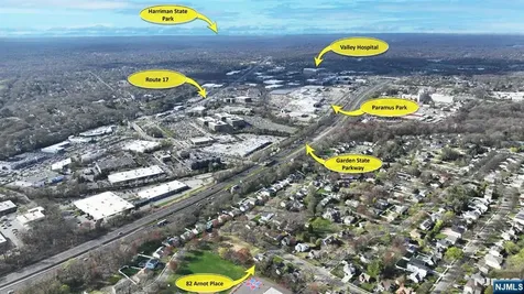 82 Arnot Place Paramus NJ 07652