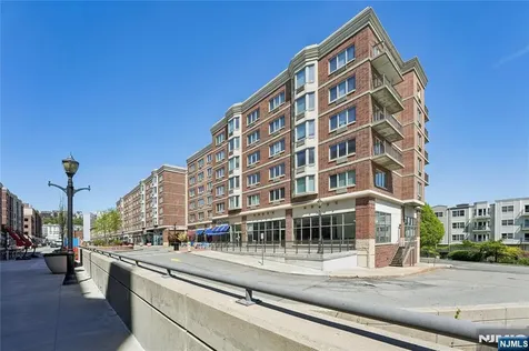 2301 City Place Edgewater NJ 07020
