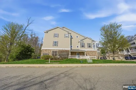 01 Birch Court Hanover Township NJ 07927