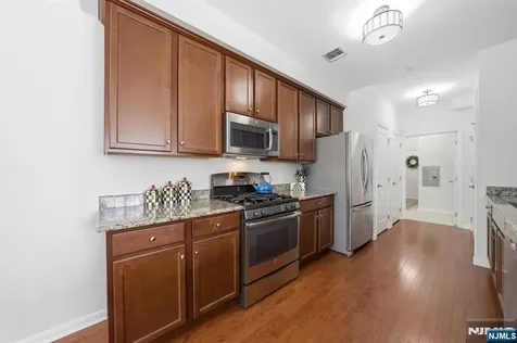 01 Birch Court Hanover Township NJ 07927
