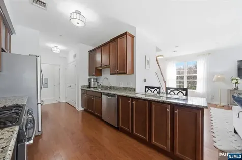 01 Birch Court Hanover Township NJ 07927