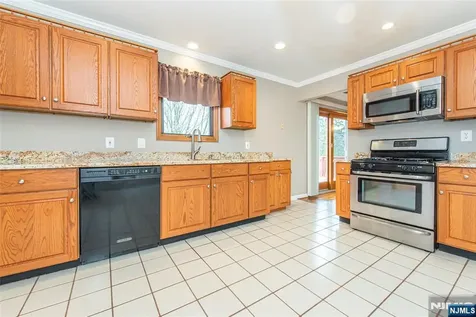 1 Old Timbers Court Roxbury Township NJ 07847