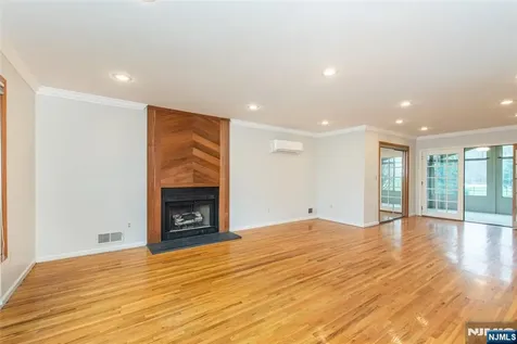1 Old Timbers Court Roxbury Township NJ 07847