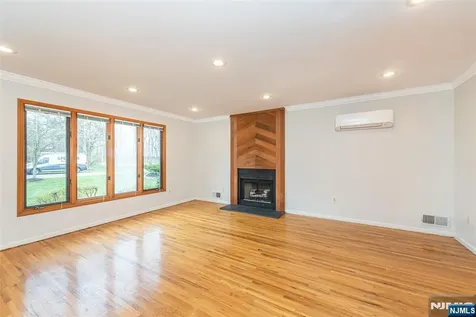1 Old Timbers Court Roxbury Township NJ 07847