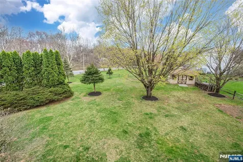 1 Old Timbers Court Roxbury Township NJ 07847