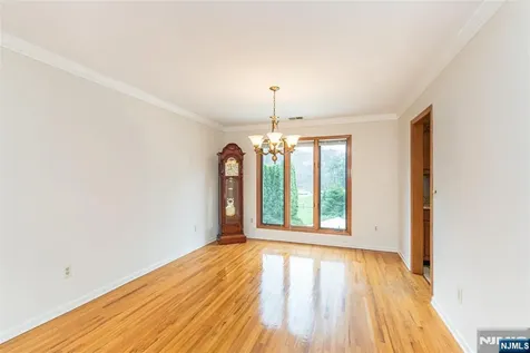 1 Old Timbers Court Roxbury Township NJ 07847