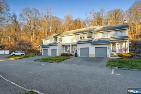 6 Hansen Wayne NJ 07470