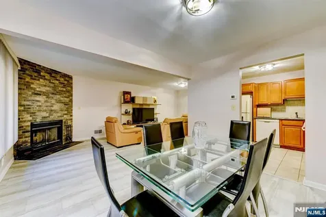 6 Hansen Wayne NJ 07470