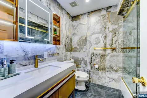 6 Hansen Wayne NJ 07470