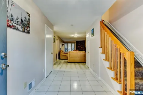 6 Hansen Wayne NJ 07470