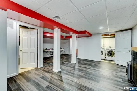 6 Hansen Wayne NJ 07470