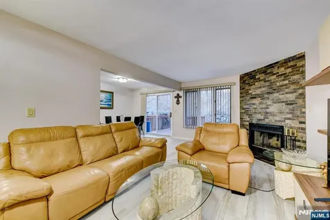 6 Hansen Wayne NJ 07470