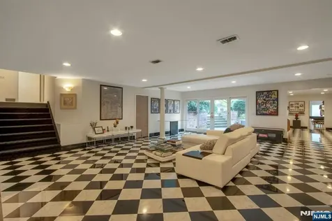 278 Fountain Road Englewood NJ 07631