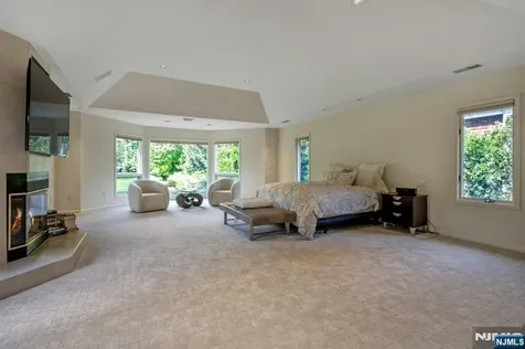 278 Fountain Road Englewood NJ 07631