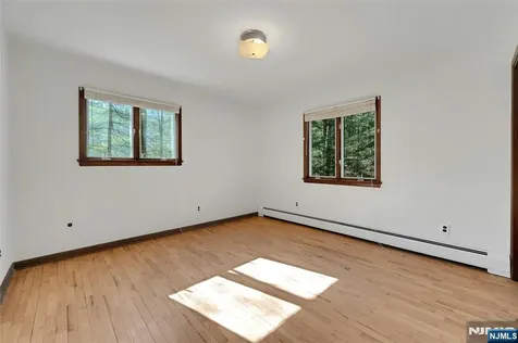 24 Deerhaven Lane Jefferson Township NJ 07435