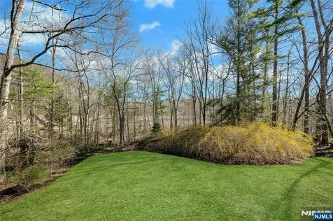 24 Deerhaven Lane Jefferson Township NJ 07435