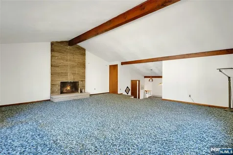 24 Deerhaven Lane Jefferson Township NJ 07435