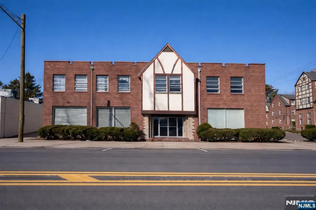 133 Cedar Lane Teaneck NJ 07666