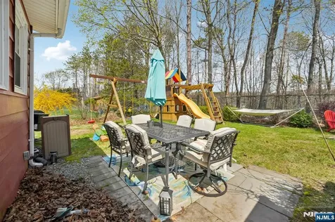 9 Cottonwood Court Hardyston NJ 07460