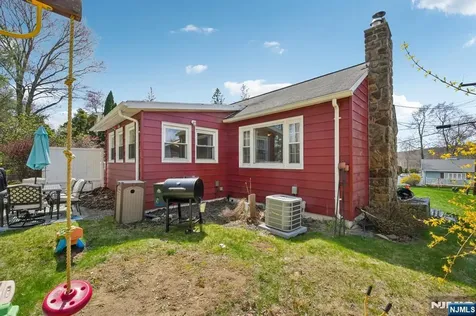 9 Cottonwood Court Hardyston NJ 07460