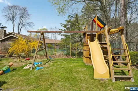 9 Cottonwood Court Hardyston NJ 07460