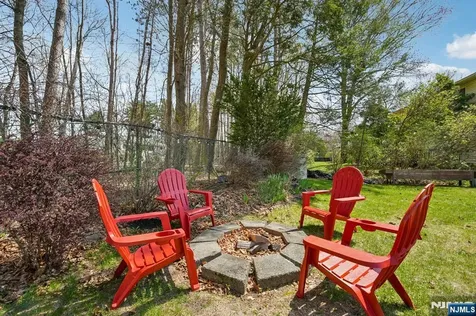 9 Cottonwood Court Hardyston NJ 07460