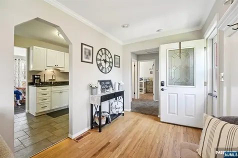 9 Cottonwood Court Hardyston NJ 07460