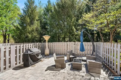 342 Pond Court Twp Of Washington NJ 07676