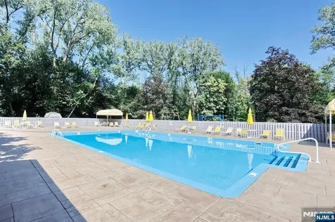 342 Pond Court Twp Of Washington NJ 07676
