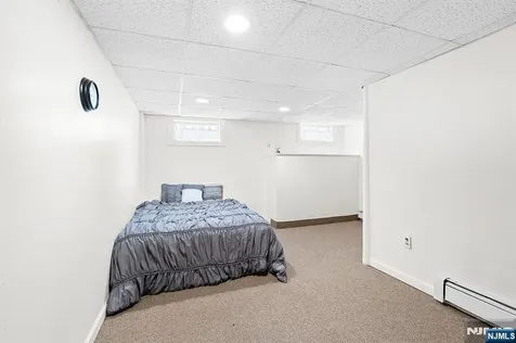 70 Harrison Lane Bloomingdale NJ 07403