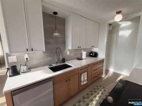 200 Winston Cliffside Park NJ 07010