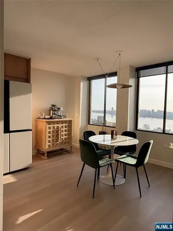 200 Winston Cliffside Park NJ 07010