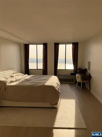 200 Winston Cliffside Park NJ 07010
