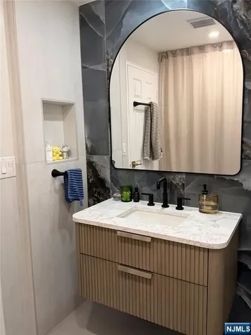 200 Winston Cliffside Park NJ 07010