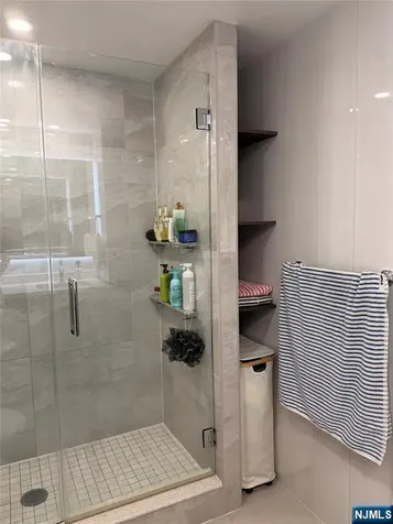 200 Winston Cliffside Park NJ 07010