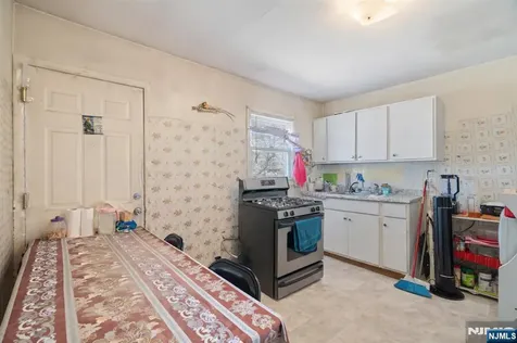 80 Pennington Street Paterson NJ 07501