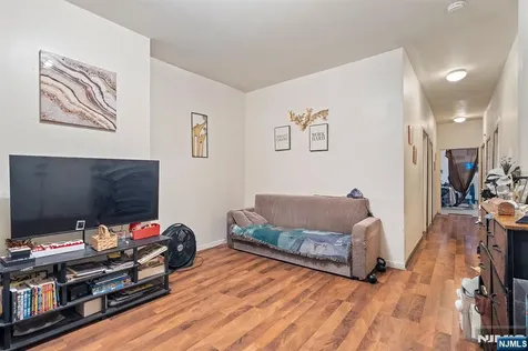 80 Pennington Street Paterson NJ 07501