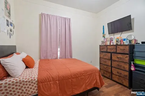 80 Pennington Street Paterson NJ 07501