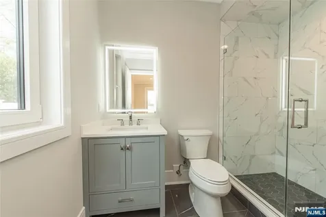 722 Erie Road Paramus NJ 07652