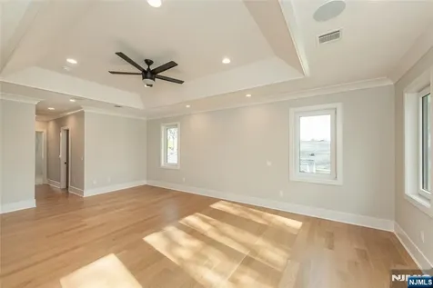 722 Erie Road Paramus NJ 07652