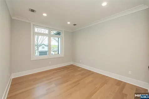 722 Erie Road Paramus NJ 07652