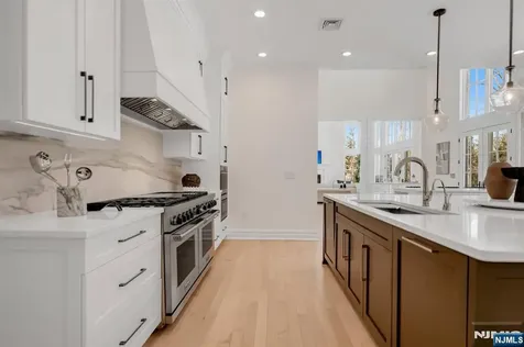 11 Alford Drive Saddle River NJ 07458