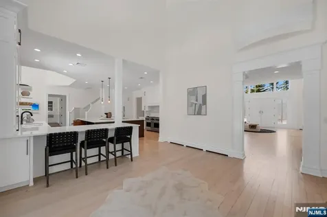 11 Alford Drive Saddle River NJ 07458