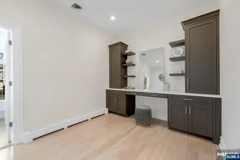 11 Alford Drive Saddle River NJ 07458