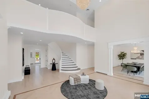 11 Alford Drive Saddle River NJ 07458